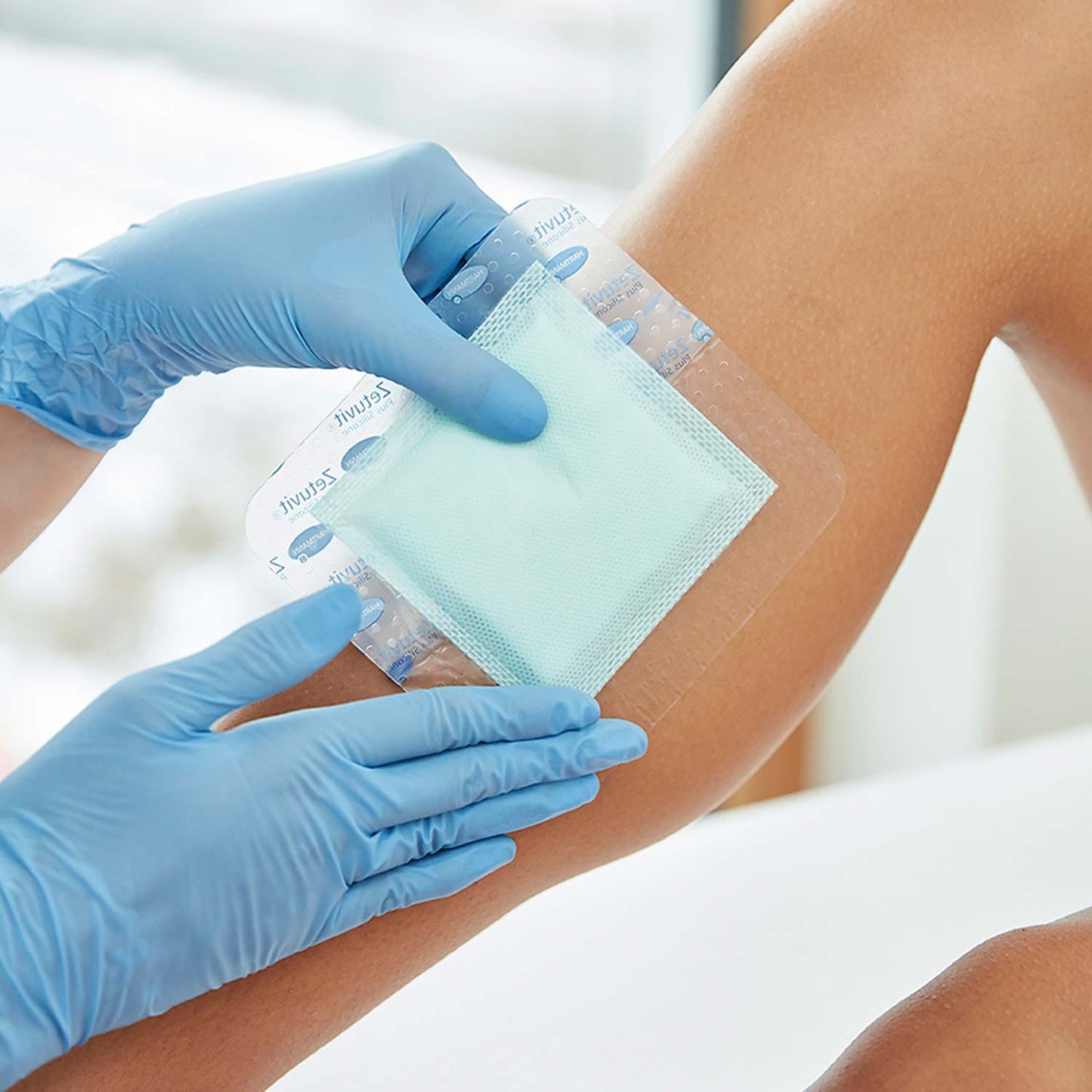 Paul Hartmann - Zetuvit Plus Silicone Border - 17,5 x 17,5cm