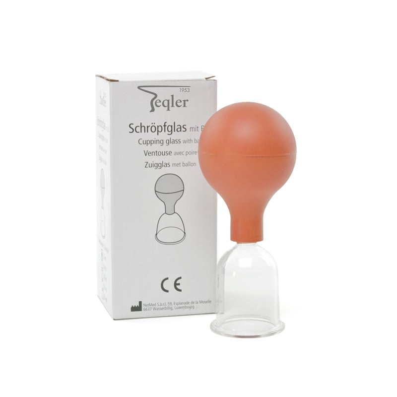 Schröpfglas mit Olive und Ball
