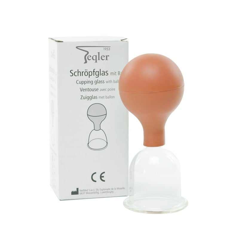 Schröpfglas mit Olive und Ball